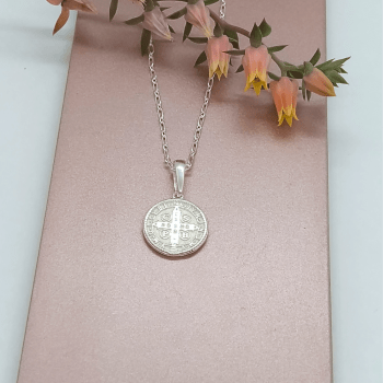 Colar feminino prata 925 - Medalha de São Bento COL23/P84